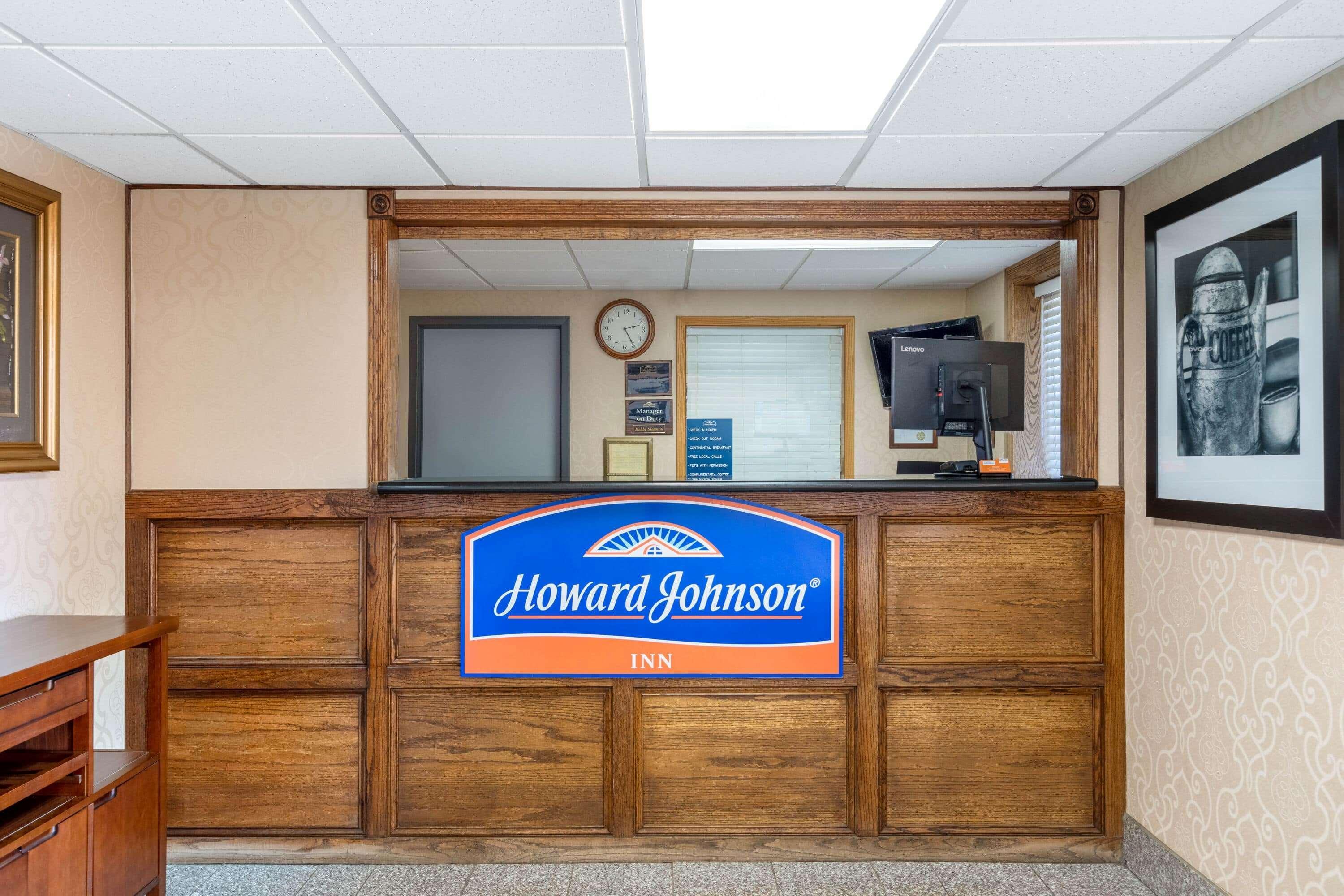 Howard Johnson By Wyndham Жилет Екстериор снимка